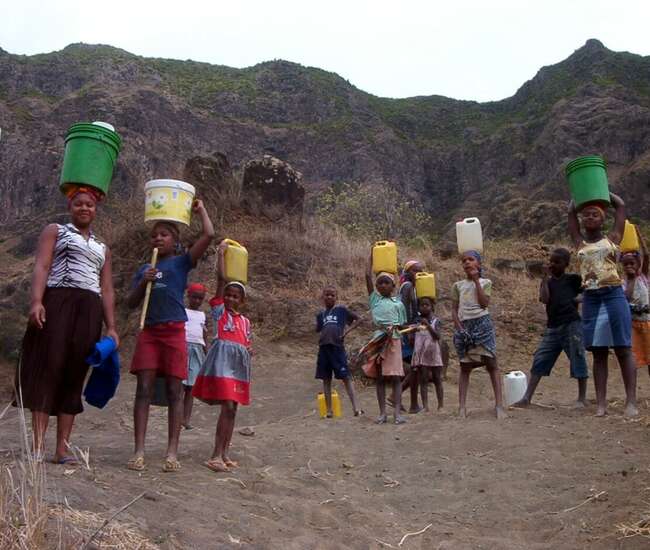 Kapverdische Insel Santiago : Highlights : Begegnungen nahe der Wasserstelle auf der Batukwanderung