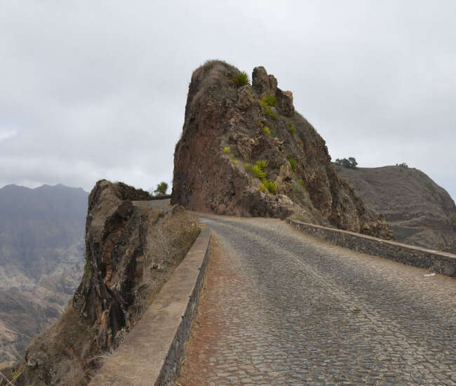 Kapverden Rundreise Berge und Meer - Komfortable Ausflüge: Auf der alten Paßstrasse