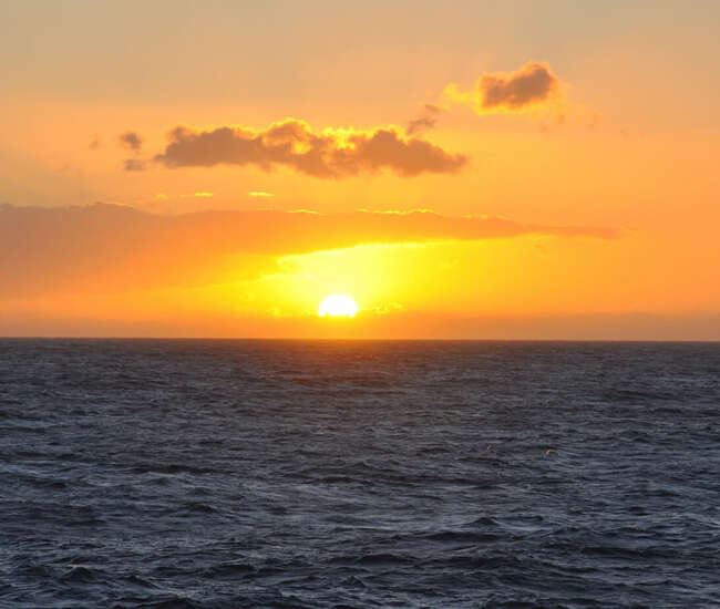 Kapverden Rundreise : Tageswanderungen Santo Antão + Santiago: Mit der Abendfähre nach São Vicente