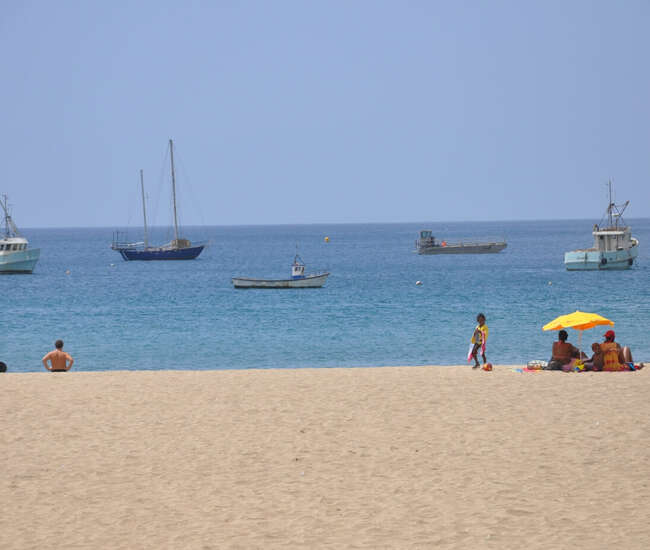 Kapverden individuelle Rundreise: Am Strand von Tarrafal